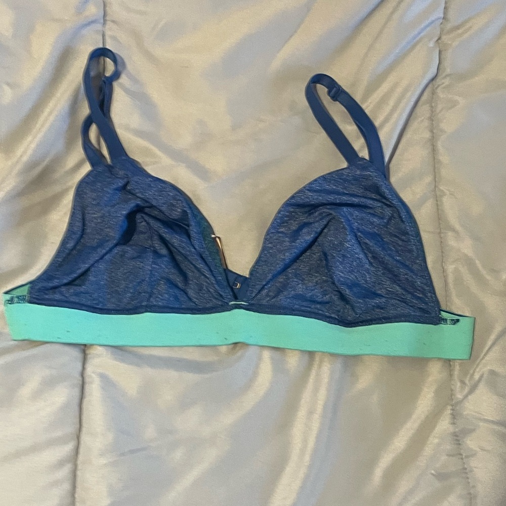 Victoria’s Secret Women’s Blue Bralette (Med)
